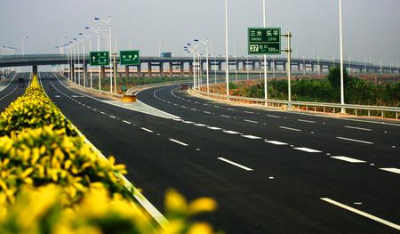 gdp增速_2019上半年佛山gdp