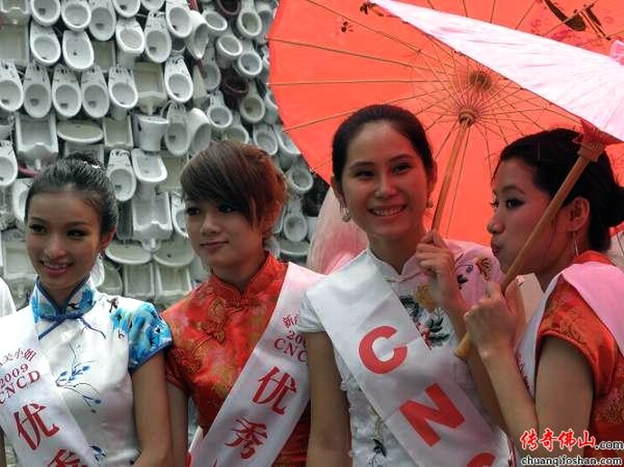 她看石湾公仔由小看到大图片
