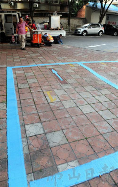 二千沙龙社区-禅城将逐步把区内路边停车位统